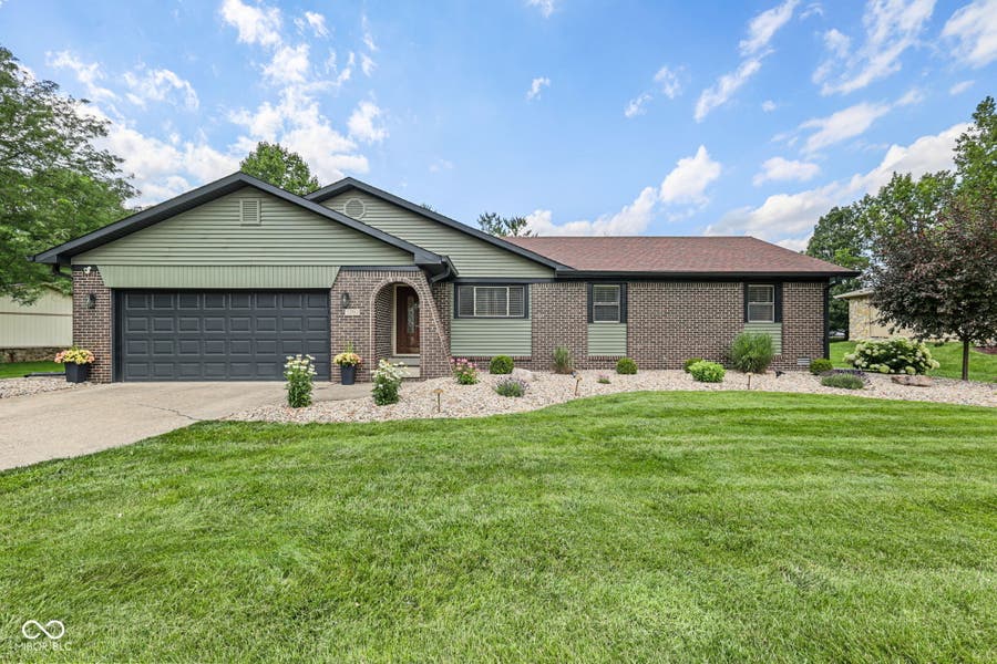 Property photo for 5202 Flintstone Drive, Indianapolis, IN
