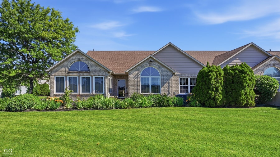 Property photo for 11523 Winding Wood Drive, Indianapolis, IN