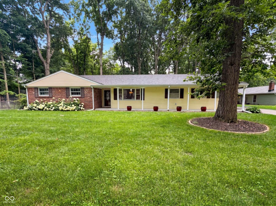 Property photo for 1537 W 74th Place, Indianapolis, IN