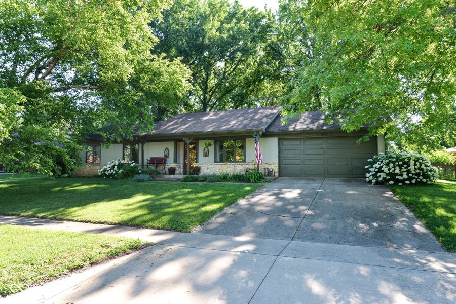 Property photo for 1085 Waterford Drive, Greenwood, IN