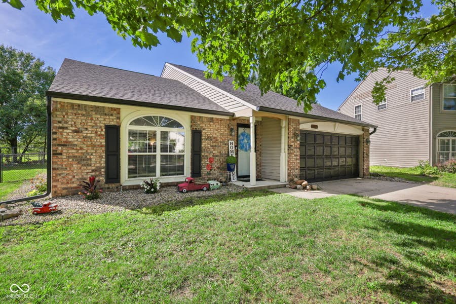 Property photo for 6677 Wimbledon Drive, Zionsville, IN