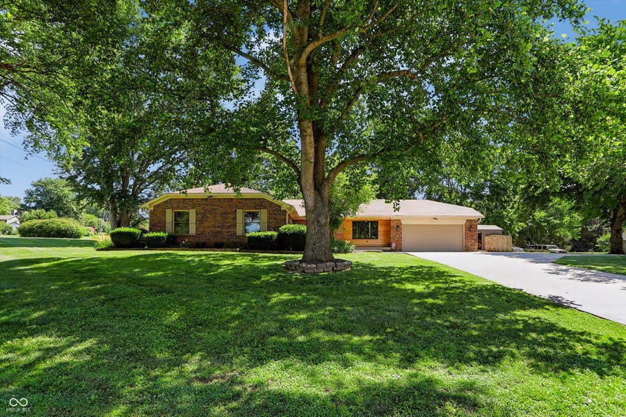Property photo for 2577 Horizon Boulevard, Greenwood, IN