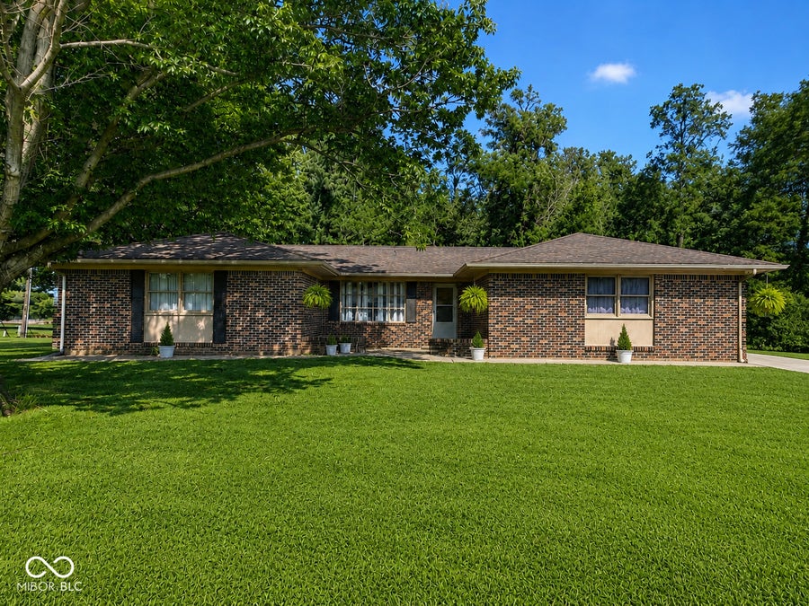 Property photo for 6 U Drive, Cloverdale, IN