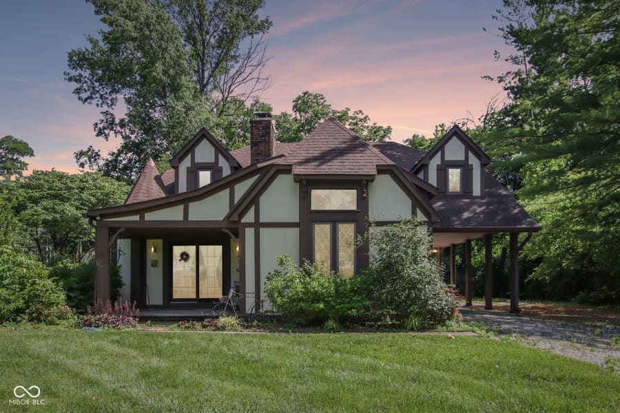 Property photo for 9535 E Southport Road, Indianapolis, IN