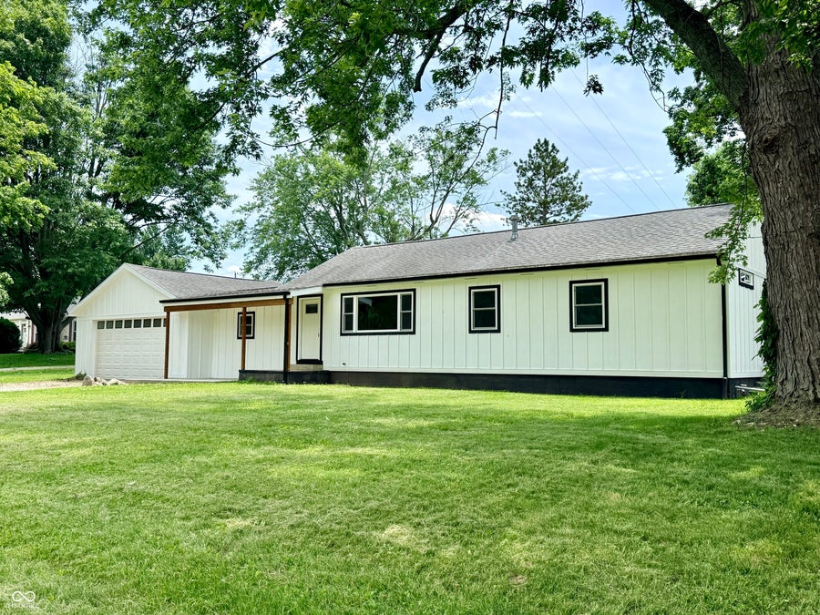 Property photo for 1595 W Us Highway 136, Crawfordsville, IN