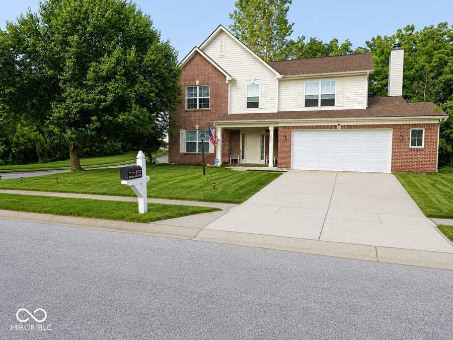 Property photo for 8727 Trumpeter drive, Indianapolis, IN