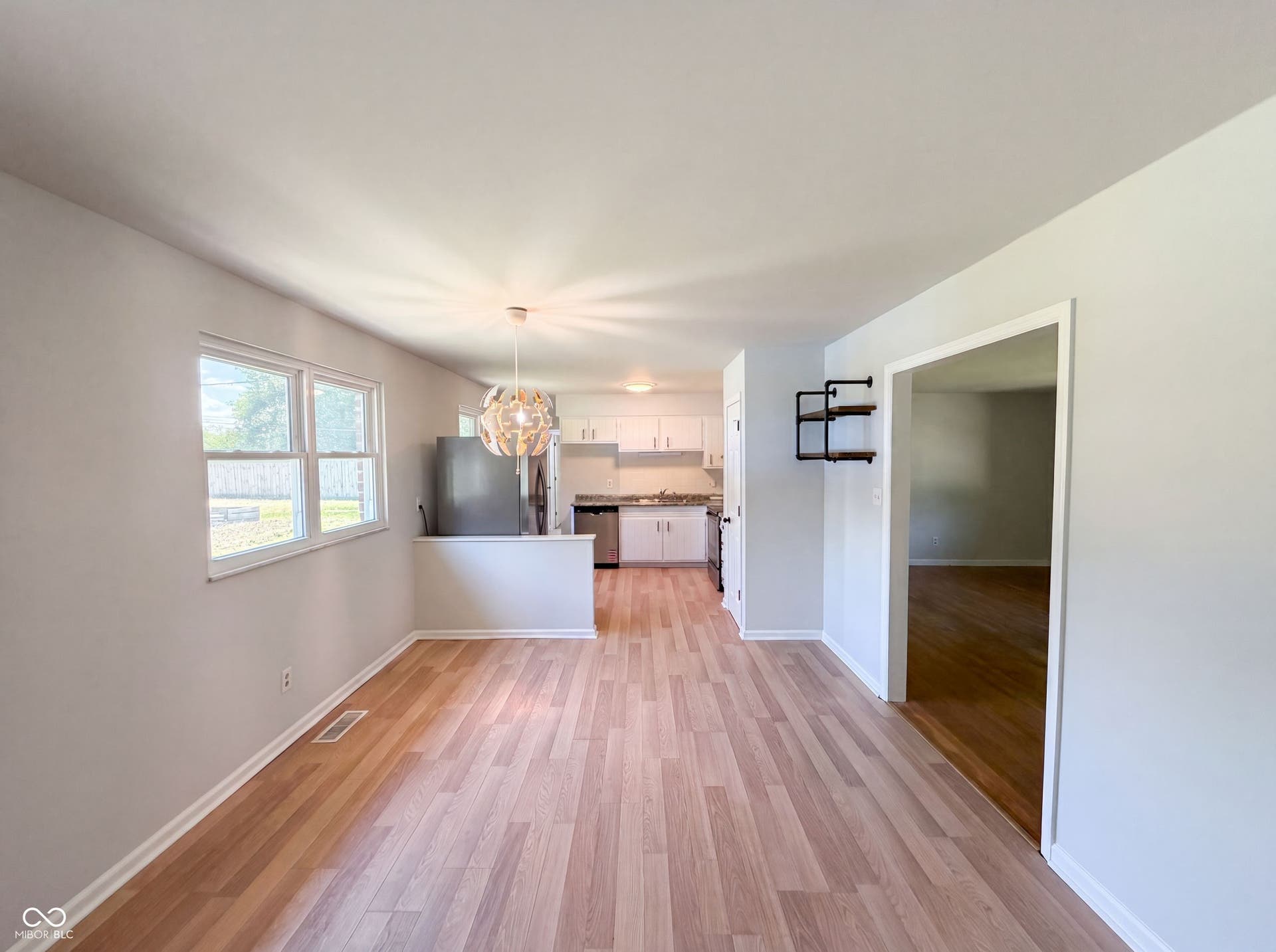 2883 S Wollenweber Road, New Palestine, IN 46163