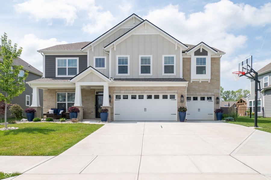 Property photo for 4331 Risen Star Way, Bargersville, IN