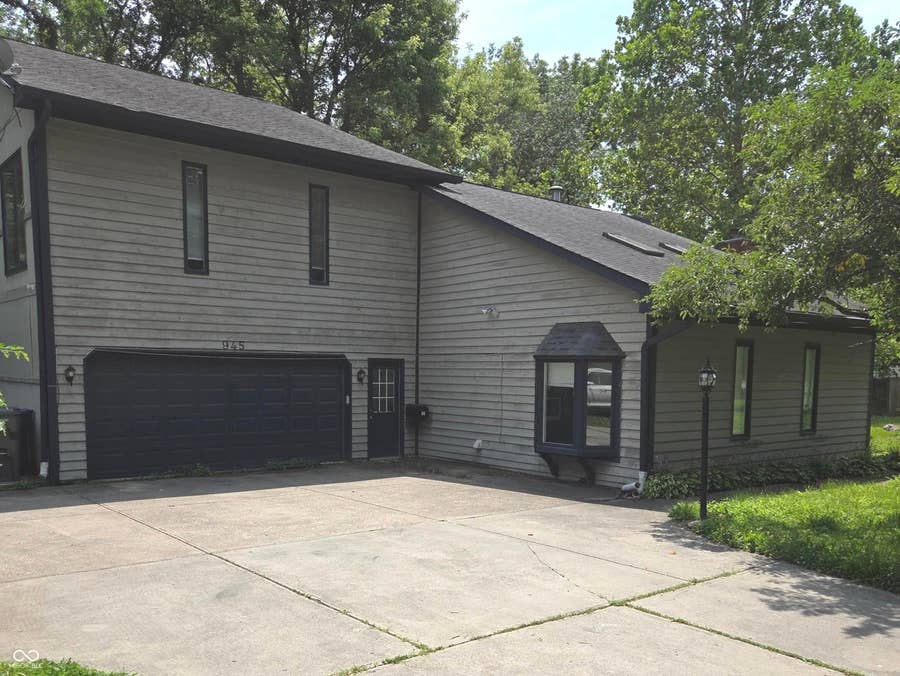 Property photo for 945 Fox Hill Drive, Indianapolis, IN