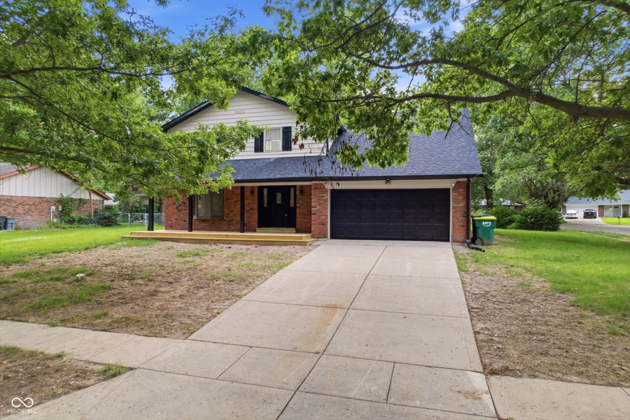Property photo for 8006 Vineyard Drive, Indianapolis, IN