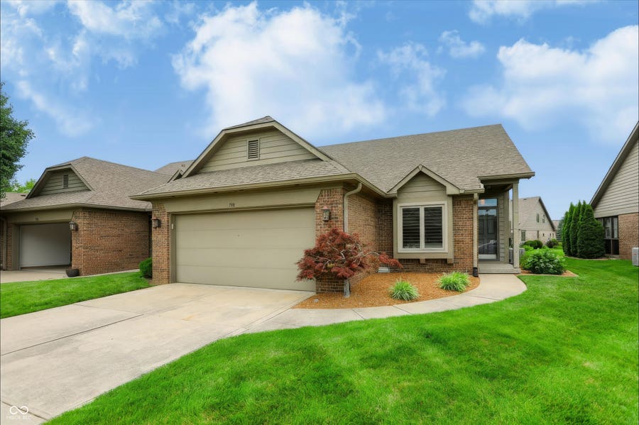 Property photo for 748 Cottage Lane, Greenwood, IN