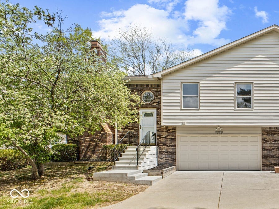 Property photo for 2525 Brewster Road, Indianapolis, IN