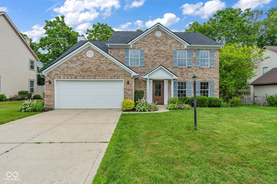Property photo for 6903 Bretton Wood Drive, Indianapolis, IN