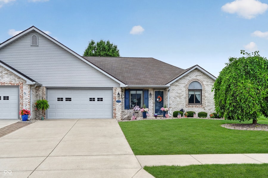 Property photo for 175 Warwick Way, Pendleton, IN