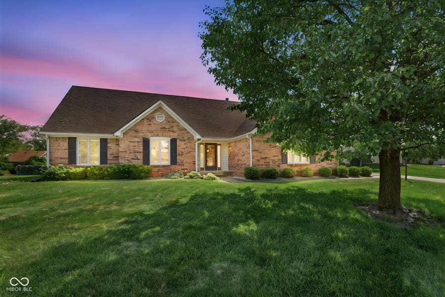 Property photo for 8051 Castle Cove Road, Indianapolis, IN