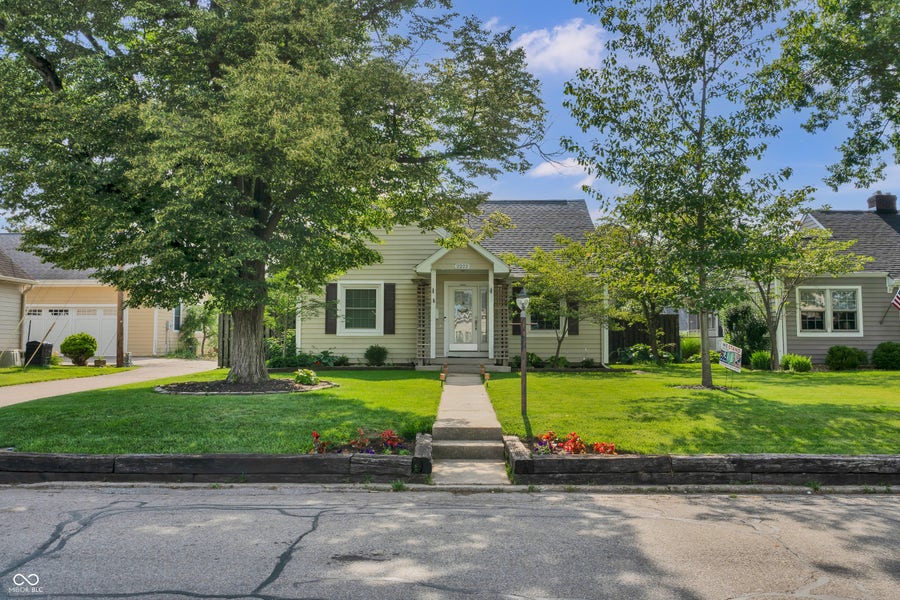 Property photo for 2222 Chestnut Street, Columbus, IN