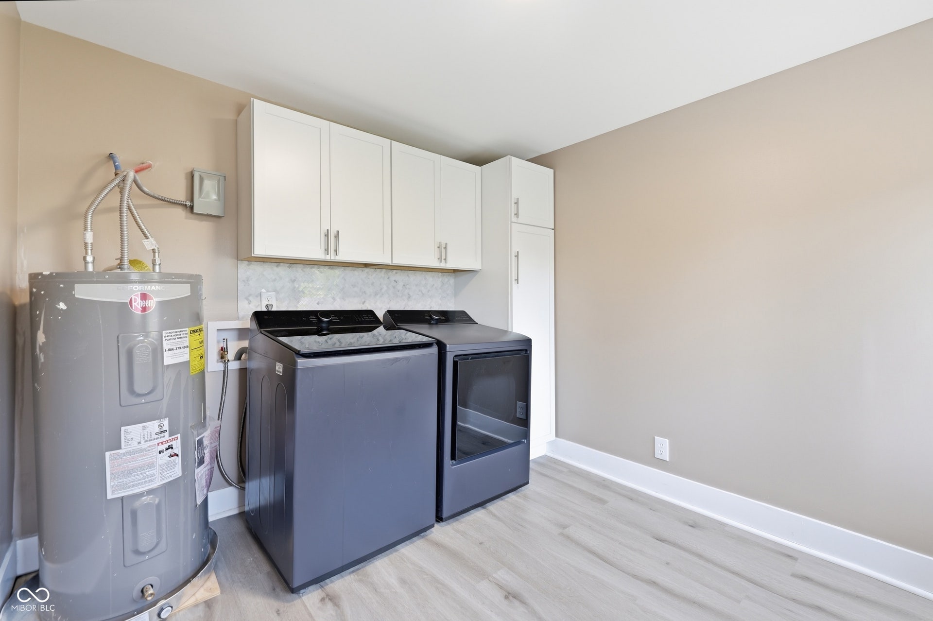 261 E Minnesota Street, Indianapolis, IN 46225