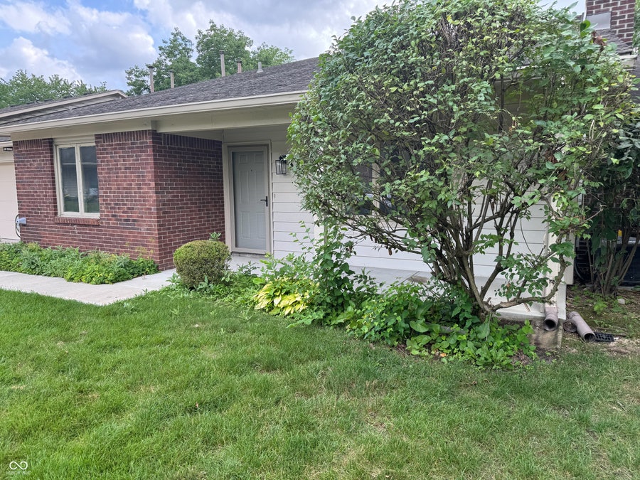 Property photo for 9332 Cinnebar Drive, Indianapolis, IN