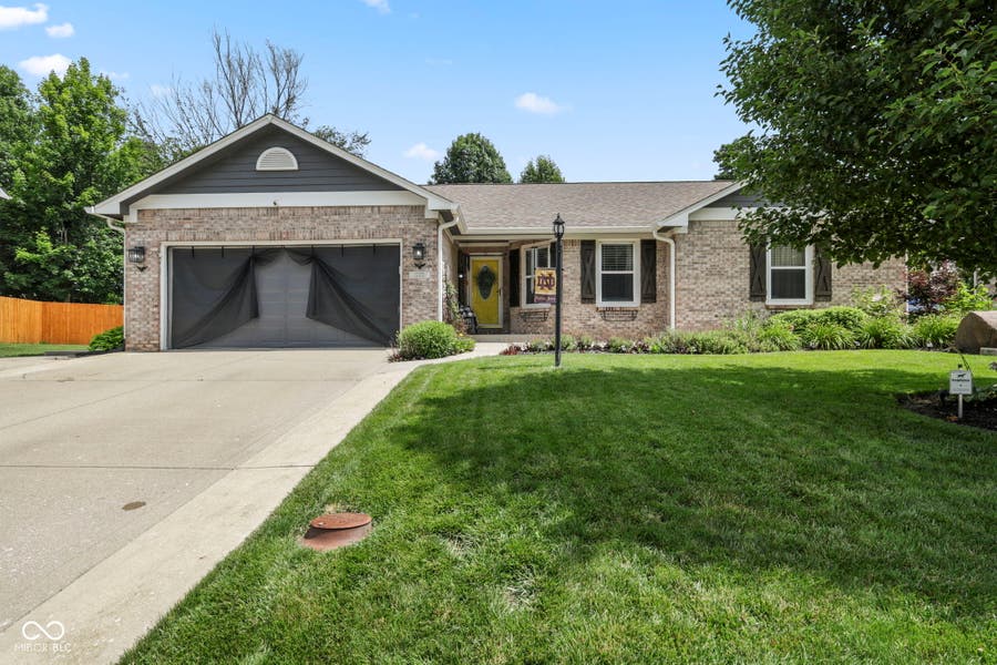Property photo for 1223 Stave Oak Court, Beech Grove, IN