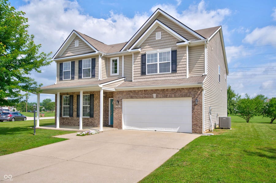 Property photo for 2148 Creekstone Drive, Columbus, IN