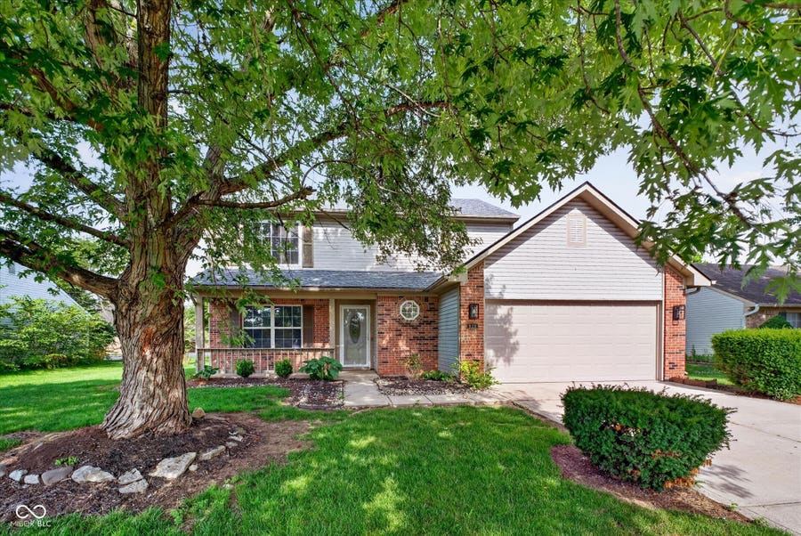 Property photo for 920 Millbrook Drive, Avon, IN