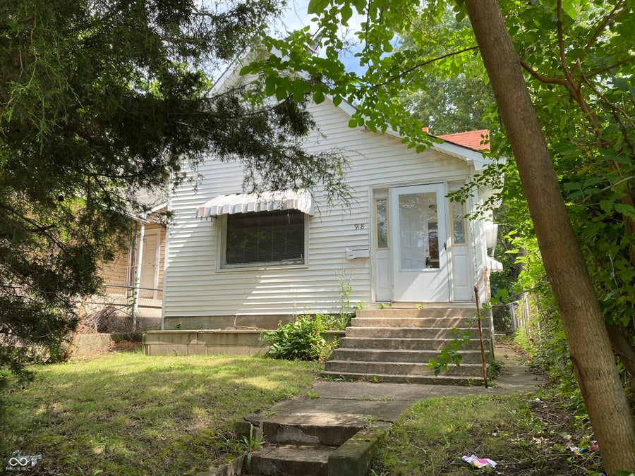 Property photo for 918 W 27th Street, Indianapolis, IN