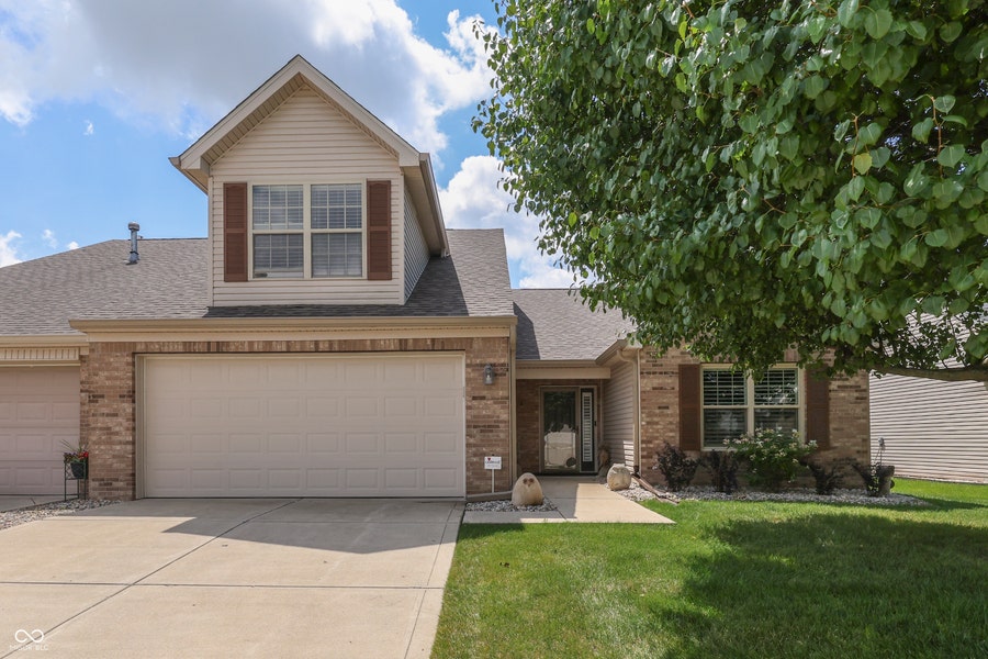 Property photo for 1391 Hamilton Drive, Greenwood, IN
