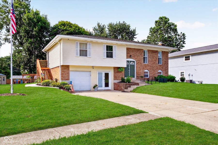 Property photo for 8205 Castleton Boulevard, Indianapolis, IN