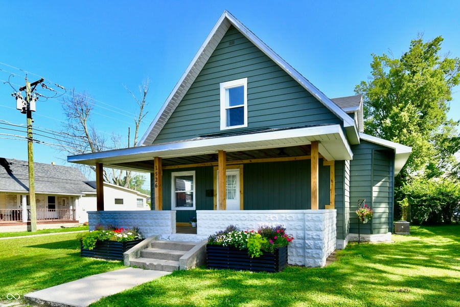 Property photo for 1526 N B Street, Elwood, IN