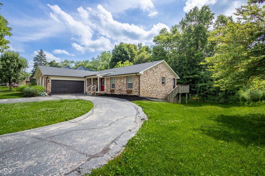 Property photo for 140 Appletree Row, Greenwood, IN