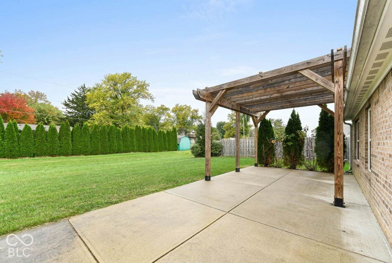 3384 S Cordell Road, New Palestine, IN 46163