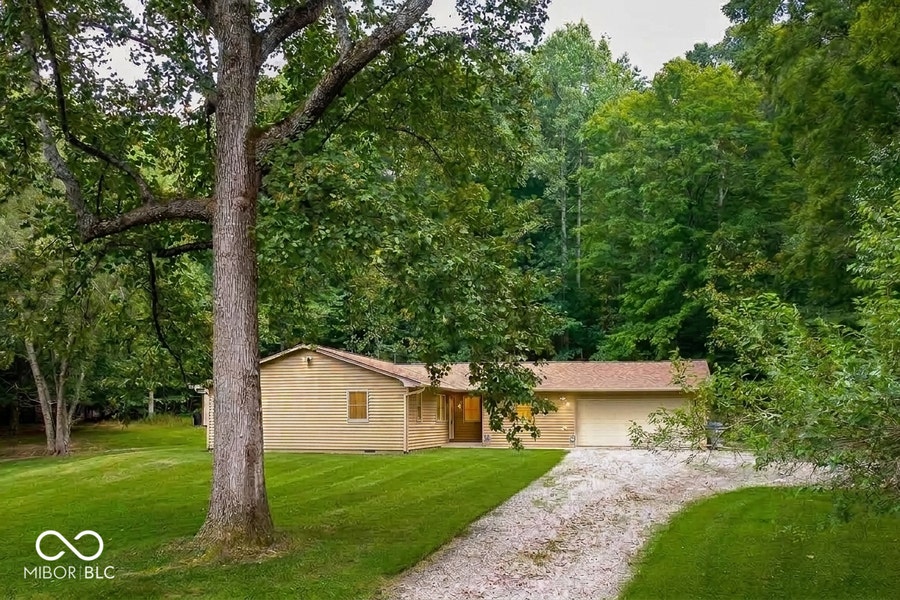 Property photo for 1545 S Wolfcreek Road, Columbus, IN