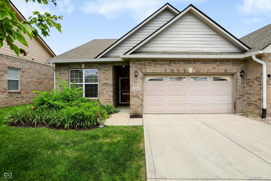 Property photo for 11910 Dumfrees Court, Indianapolis, IN