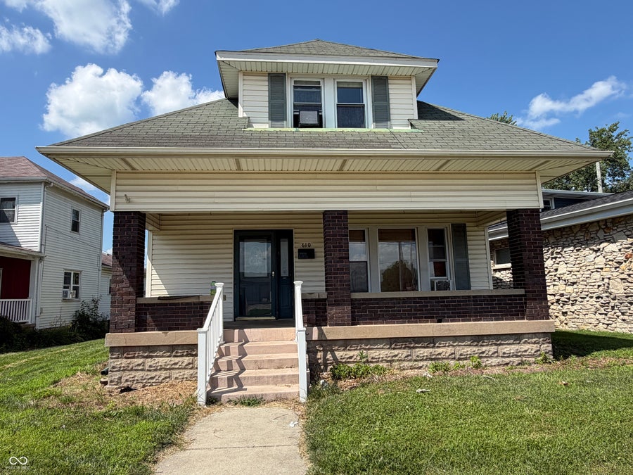 Property photo for 610 W 3rd Street, Rushville, IN