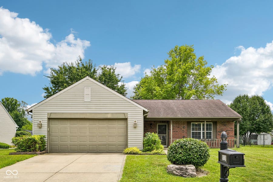 Property photo for 8539 Eagles Nest Drive, Avon, IN