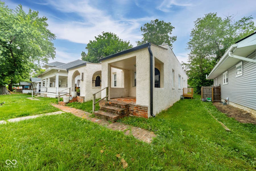 Property photo for 4033 Boulevard Place, Indianapolis, IN