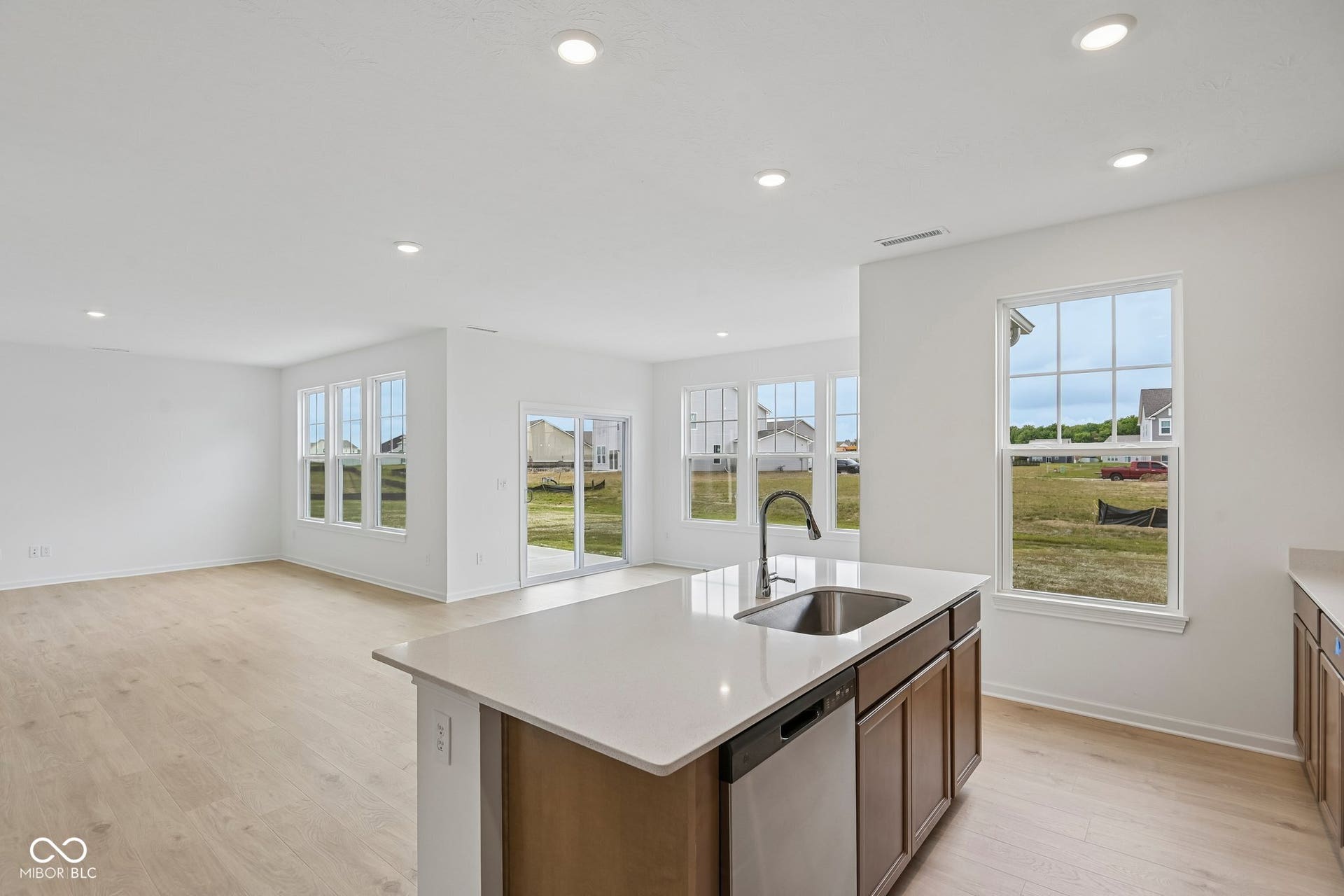 434 Chester Lane - Ready Now