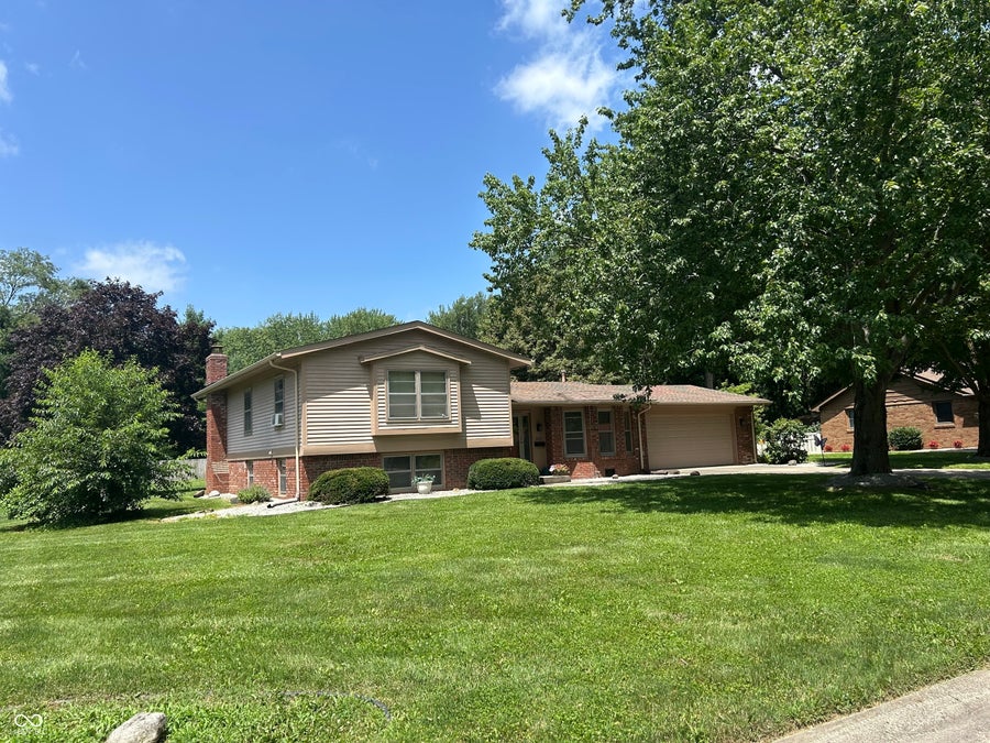 Property photo for 601 Woodmere Drive, Anderson, IN