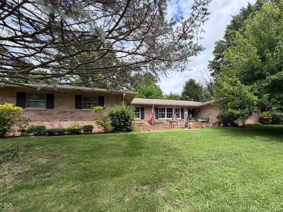 Property photo for 930 Mellowood Drive, Indianapolis, IN