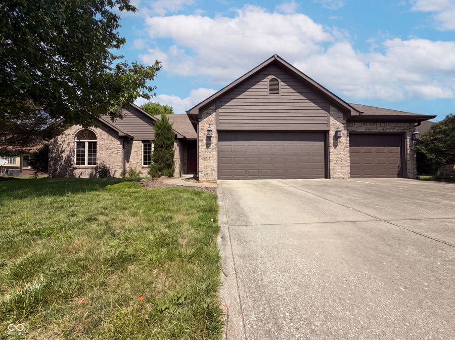 Property photo for 1115 Texarkana Drive, Indianapolis, IN
