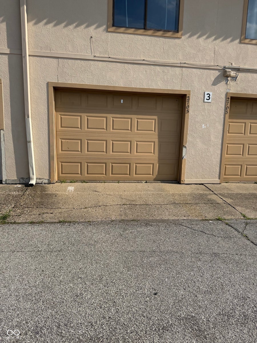 Property photo for 2705 Del Prado Drive, Indianapolis, IN