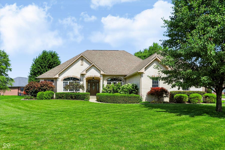 Property photo for 6244 Mack Farm Lane, Indianapolis, IN