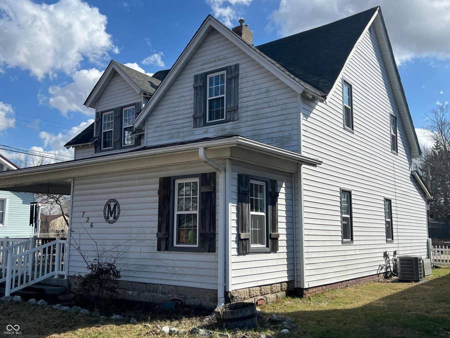 Property photo for 726 Blackman Street, Clinton, IN
