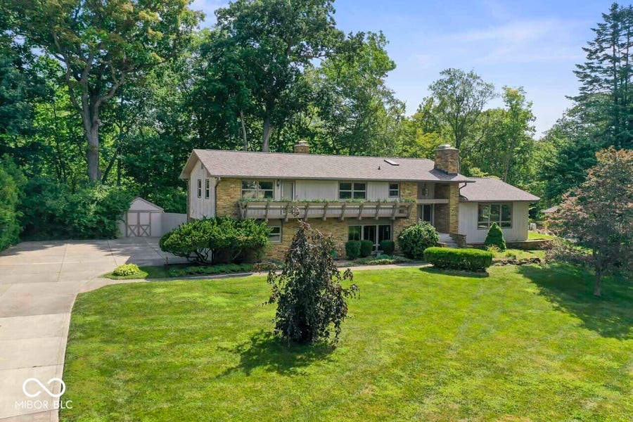 Property photo for 6502 Landborough Drive S, Indianapolis, IN