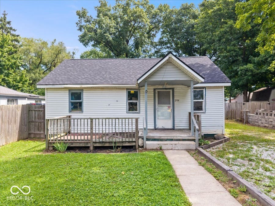 Property photo for 204 Tippecanoe Drive, Noblesville, IN