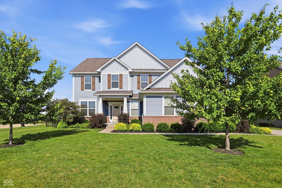 Property photo for 8752 Windpointe Pass, Zionsville, IN