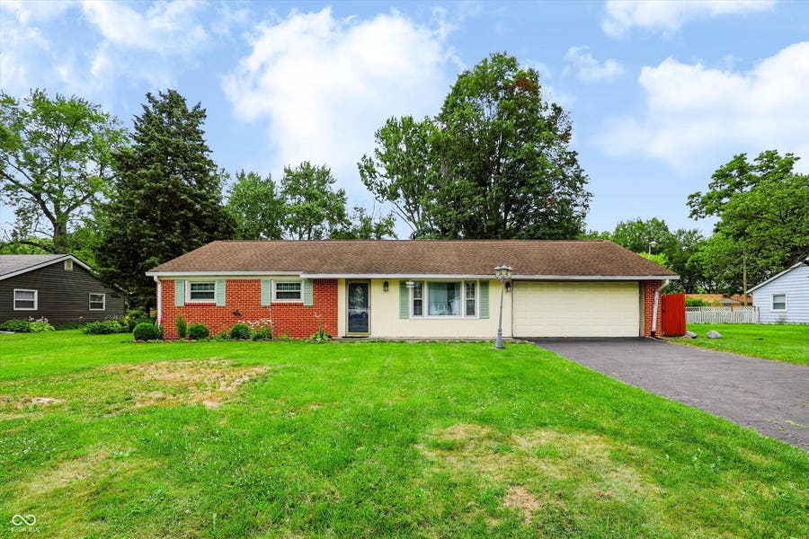 Property photo for 1649 W 76th Place, Indianapolis, IN