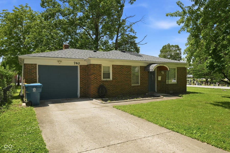Property photo for 740 1st Avenue NE, Carmel, IN
