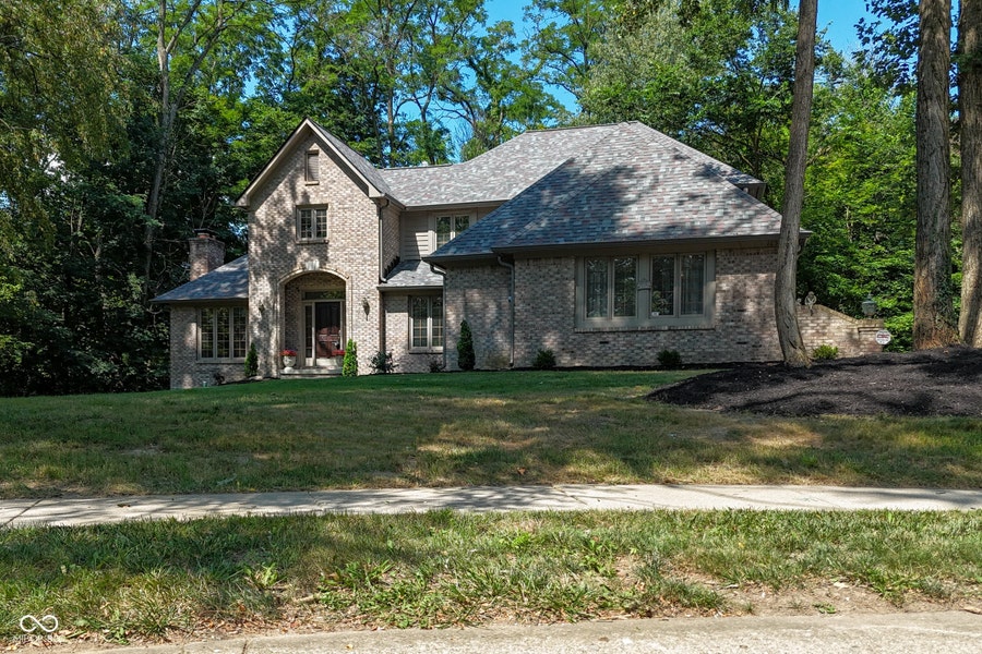 Property photo for 1250 Bur Oak Court, Avon, IN
