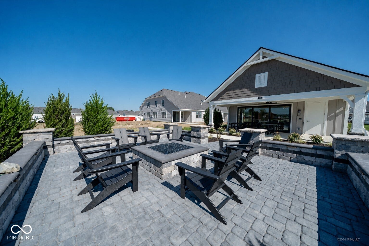 The Lounge with fire pit at the Courtyards of TowneRun